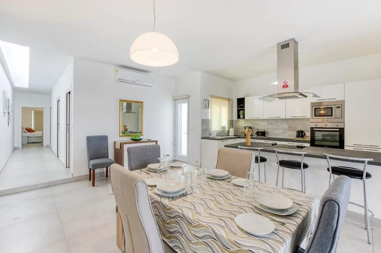 Gzira Penthouse - Hosted By Sweetstay Apartment