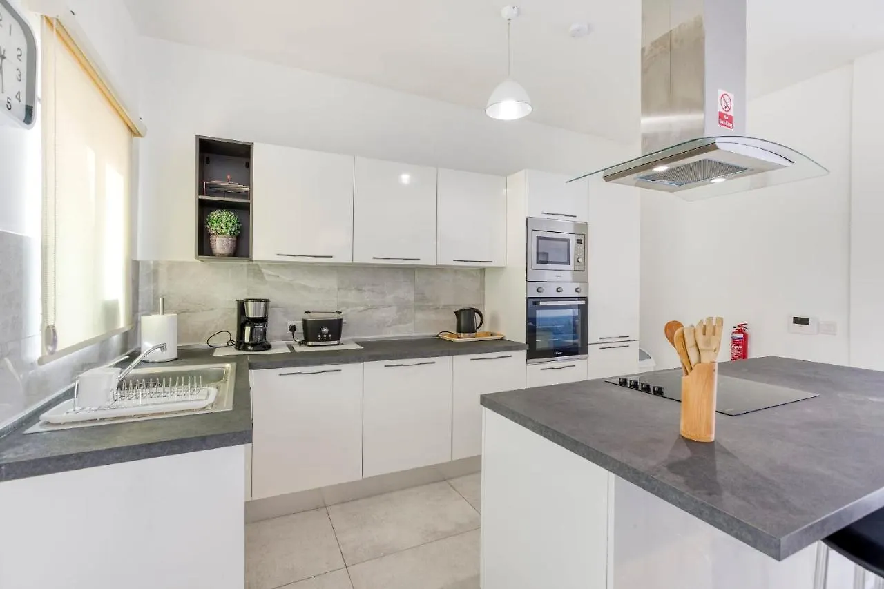 Apartment Gzira Penthouse - Hosted By Sweetstay