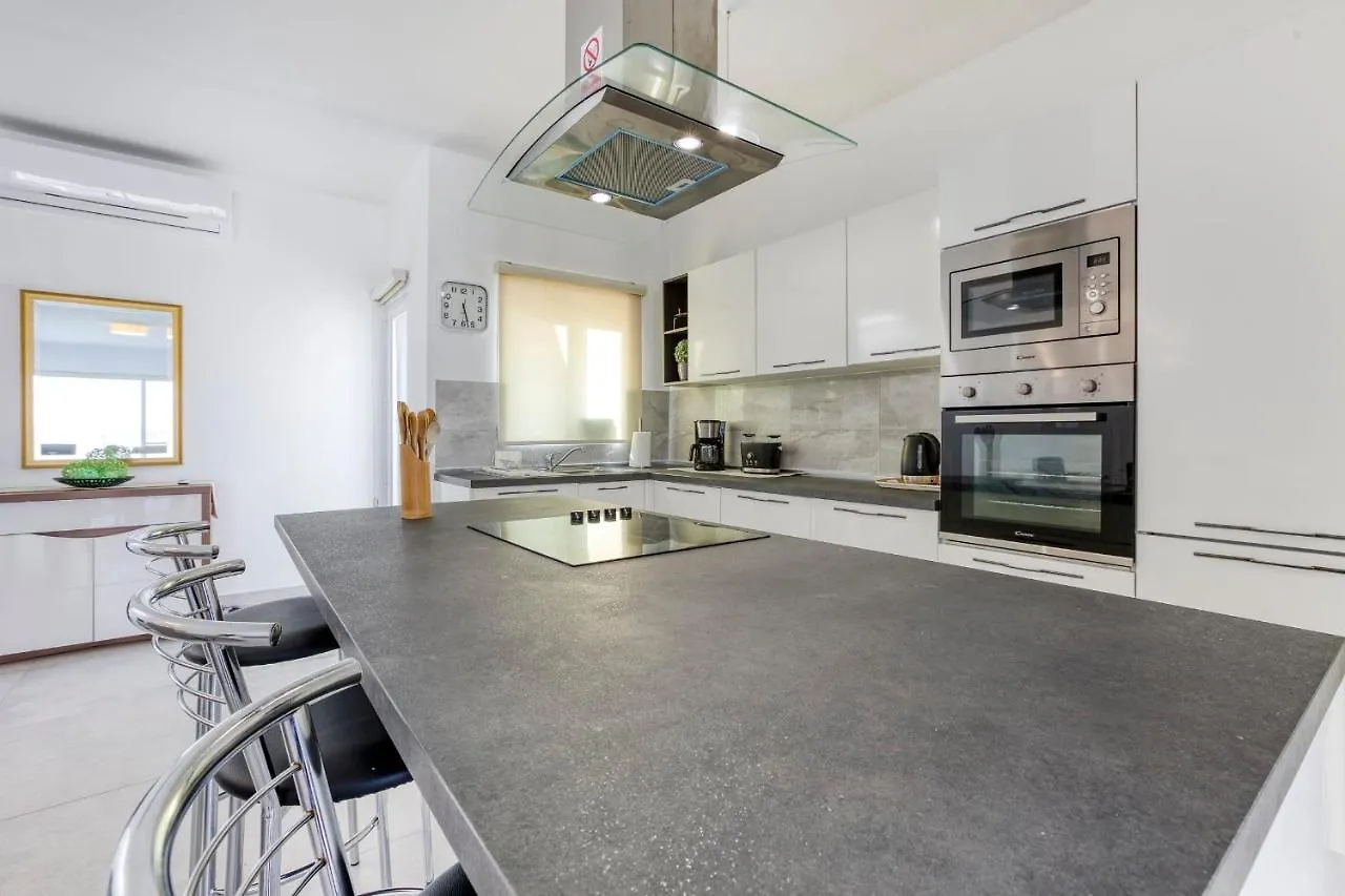 Apartment Gzira Penthouse - Hosted By Sweetstay